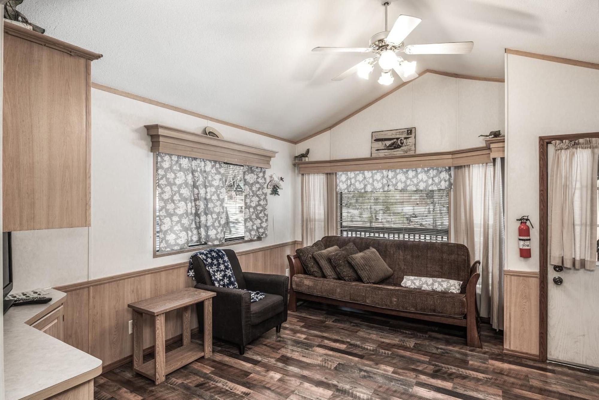 Rainbow Lake Cabin & Rv Resort รุยโดโซ ภายนอก รูปภาพ
