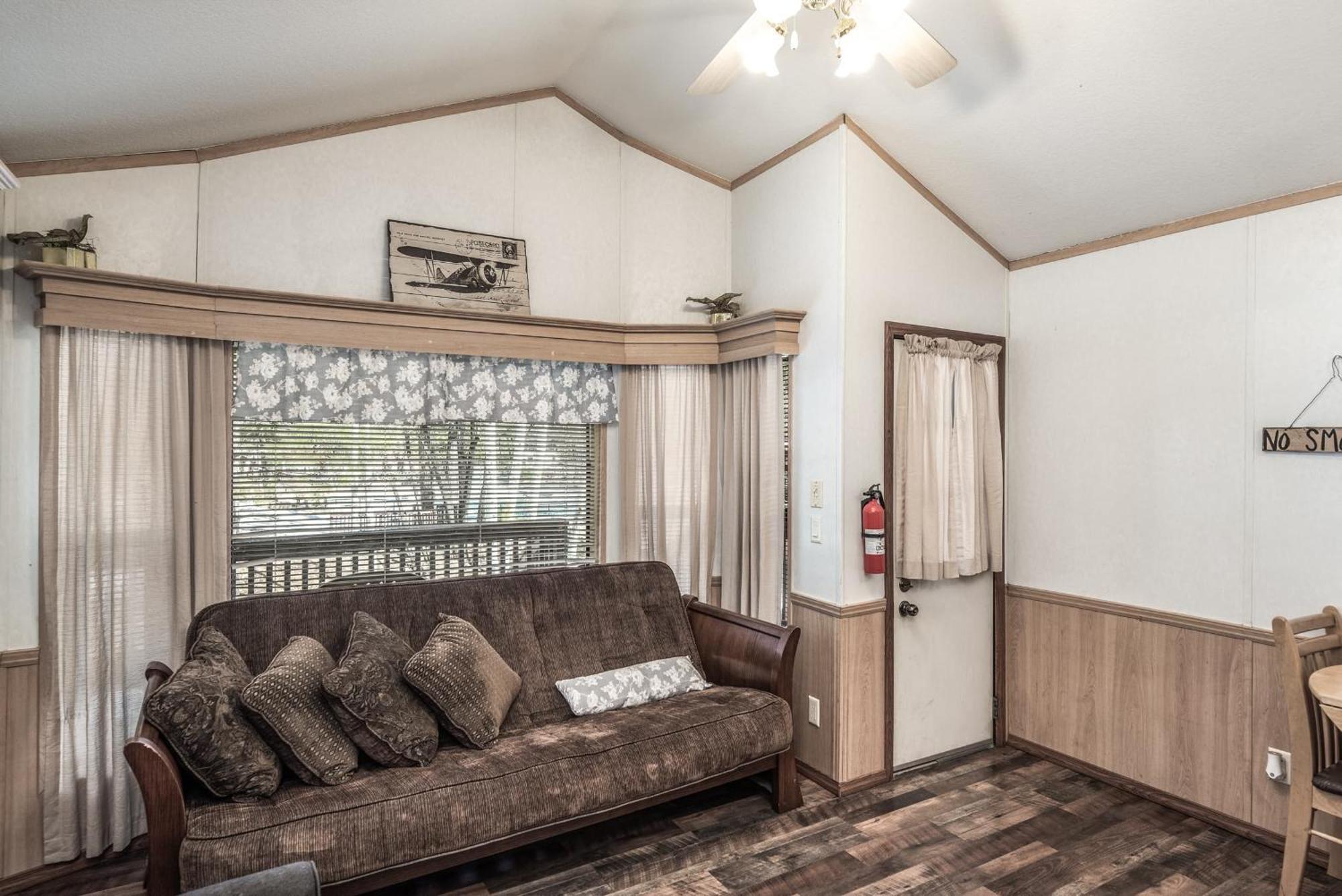 Rainbow Lake Cabin & Rv Resort รุยโดโซ ภายนอก รูปภาพ