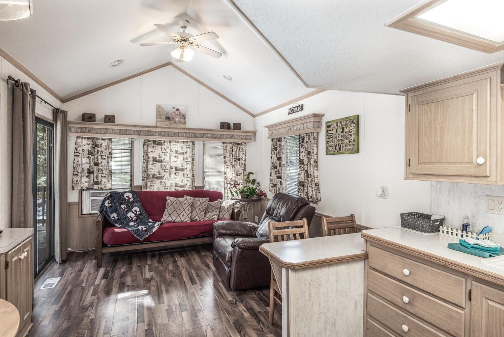 Rainbow Lake Cabin & Rv Resort รุยโดโซ ภายนอก รูปภาพ