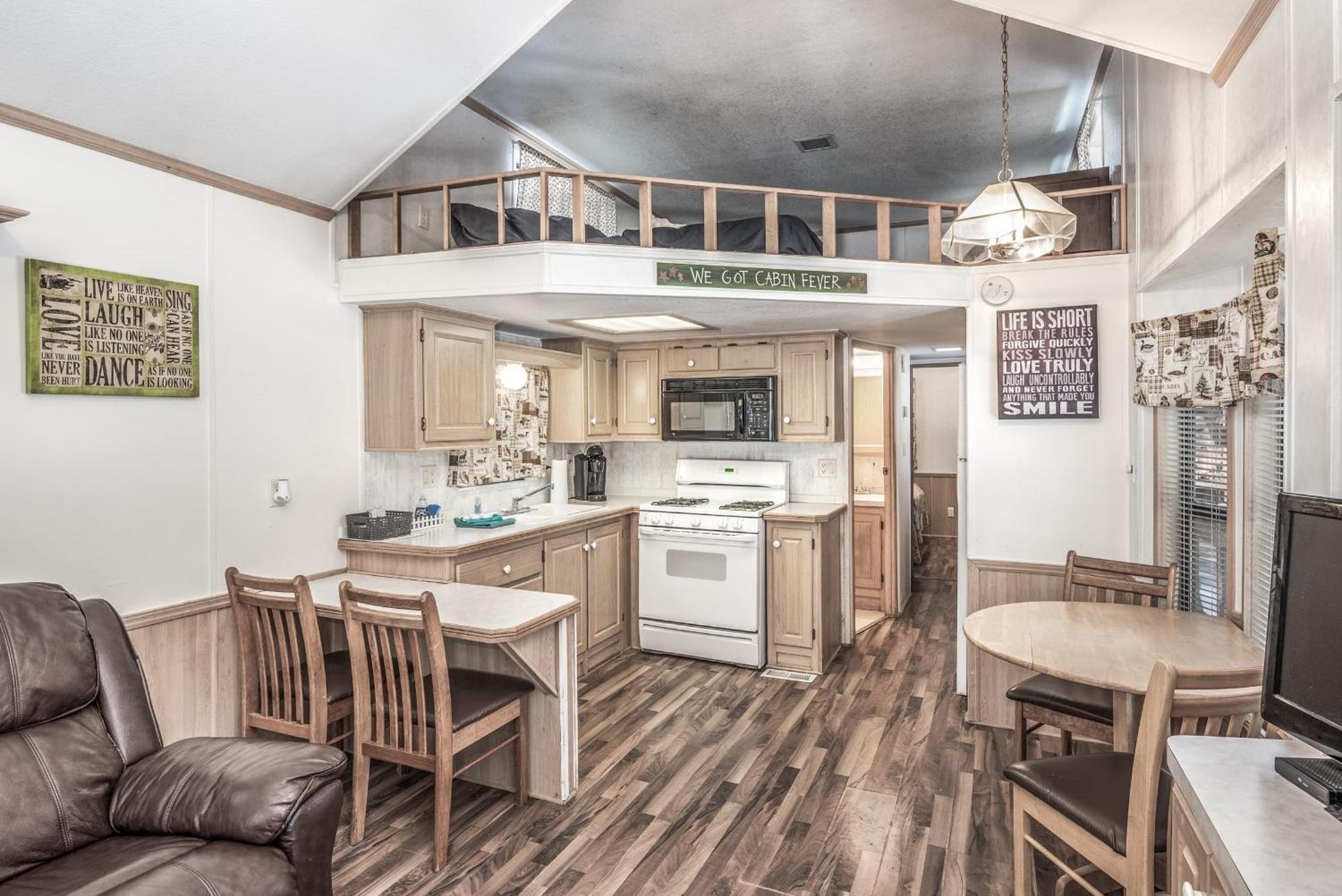 Rainbow Lake Cabin & Rv Resort รุยโดโซ ภายนอก รูปภาพ