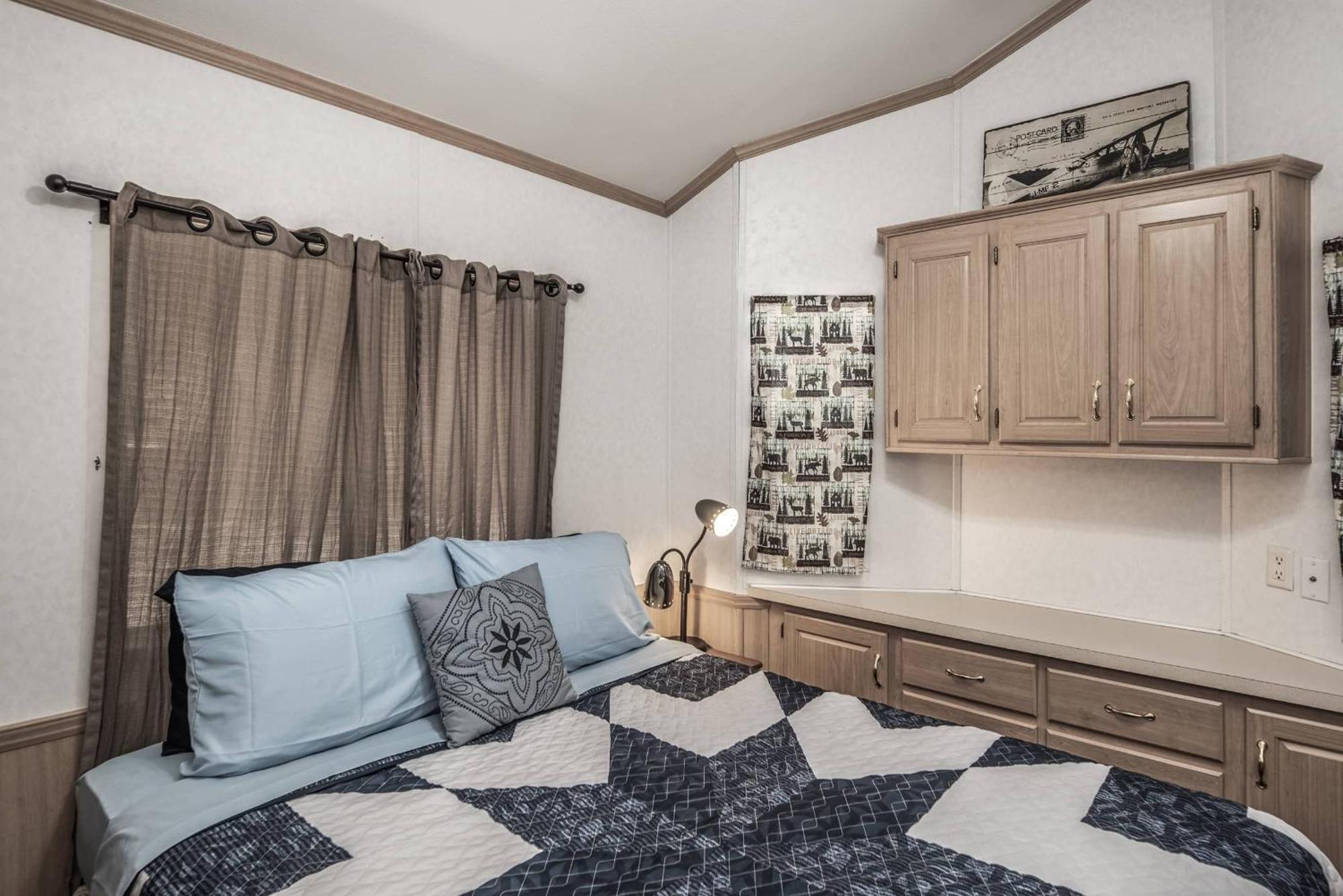 Rainbow Lake Cabin & Rv Resort รุยโดโซ ภายนอก รูปภาพ